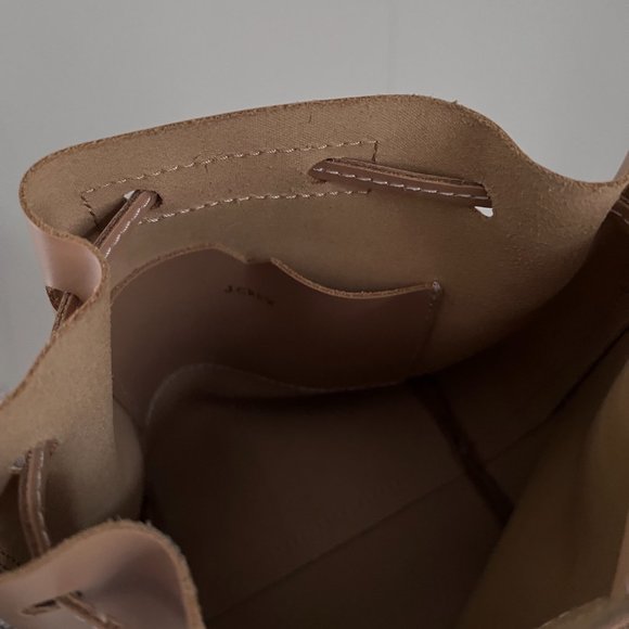 J .Crew mini leather bucket bag Style E8032 - Picture 2 of 8